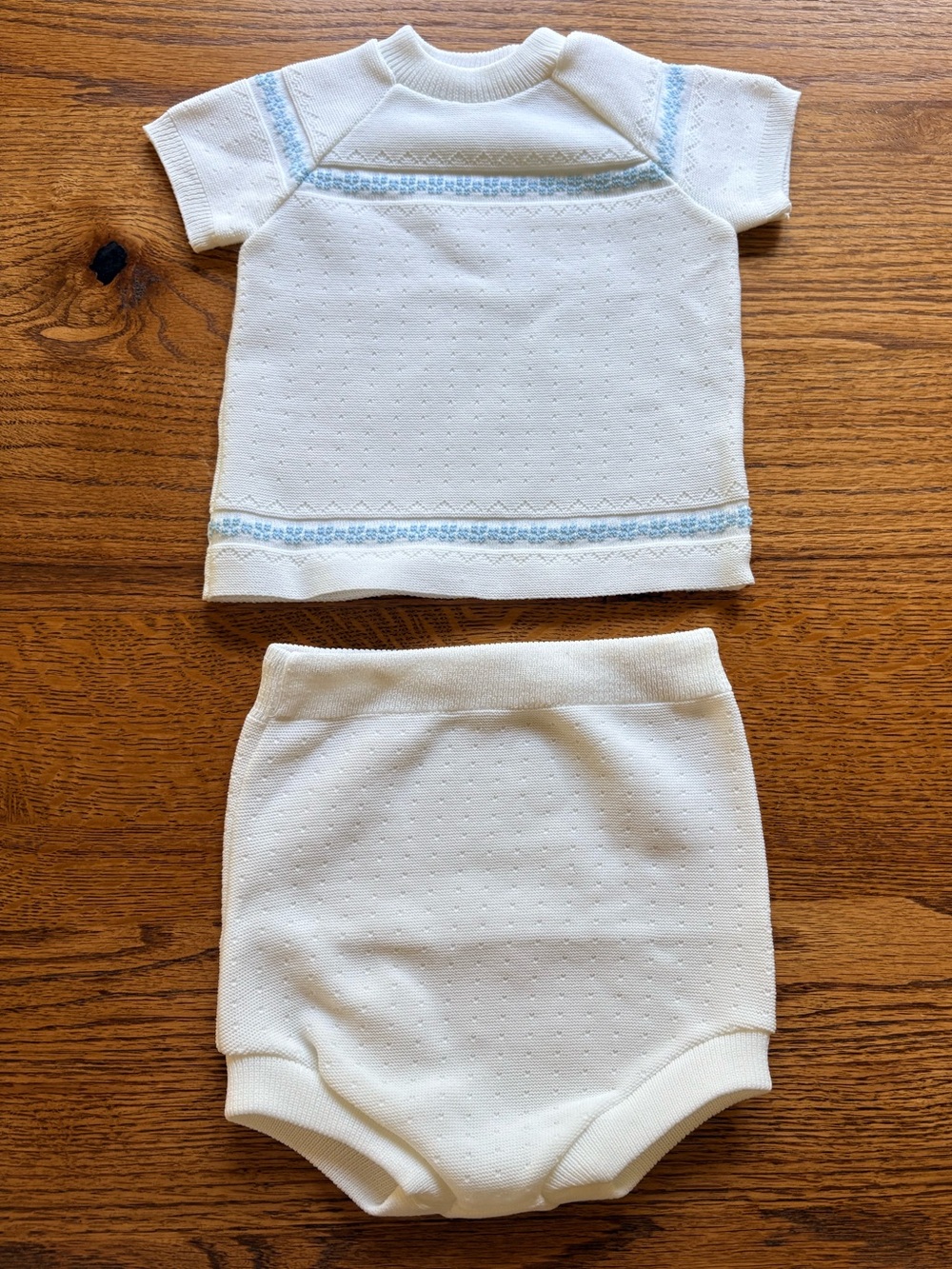 VTG Friemanit white Baby boy 2 piece Set w/blue detail- made in W Germany